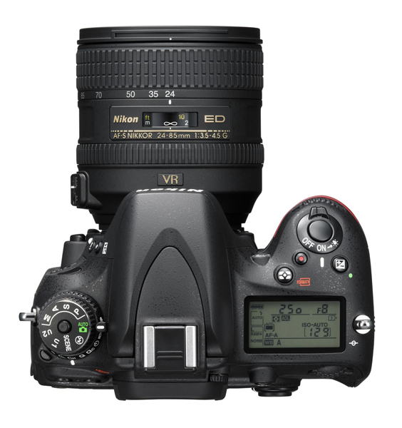 Nikon D610 24-85 VR picture top